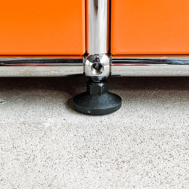 USM Haller - Lowboard - orange