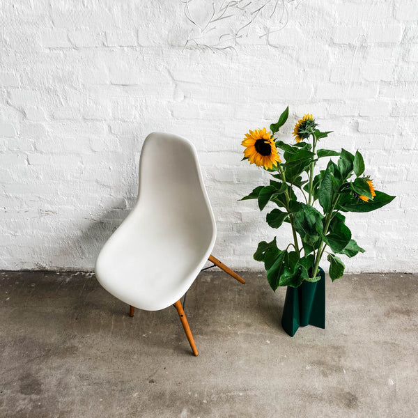 DSW Eames Plastic Side Chair - weiß