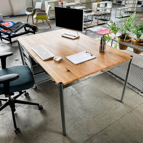 USM Haller - Tisch Eiche massiv - 150 x 100 cm