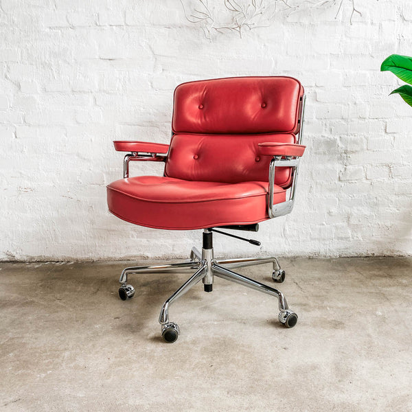 Vitra - Eames Lobby Chair ES 104 - Red Stone