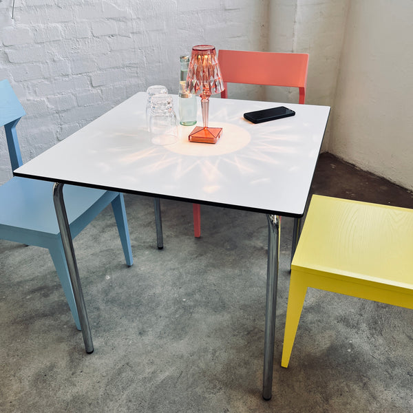 Vitra - Standard Table - weiß/Edelstahl - Outdoor - Charles & Ray Eames - gebrauchter TOP Zustand