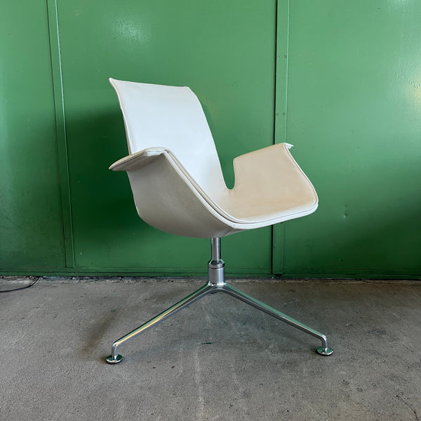 Walter Knoll - FK Schalensessel - Leder hell - Preben Fabricius & Jørgen Kastholm - gebrauchte Designermöbel