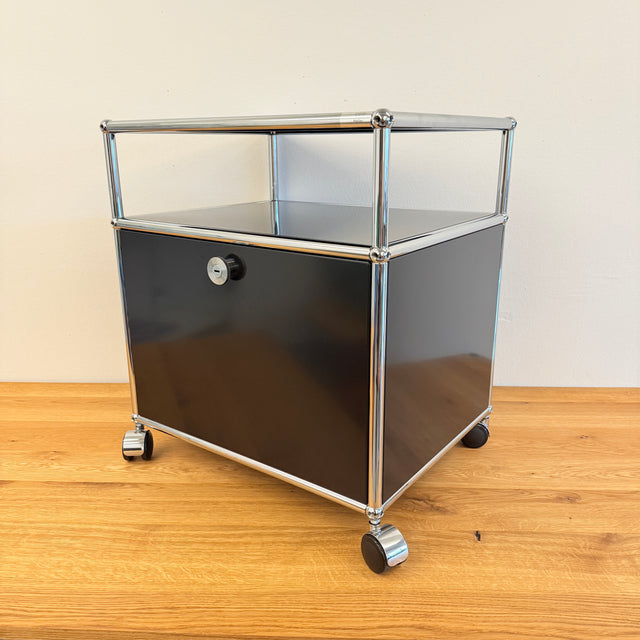 USM Haller - Nachtschränkchen/Druckerwagen - Schwarz- TOP Zustand!