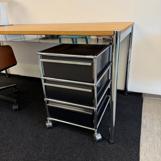 USM Haller - Rollcontainer - Schwarz - Drei A6 Schubladen