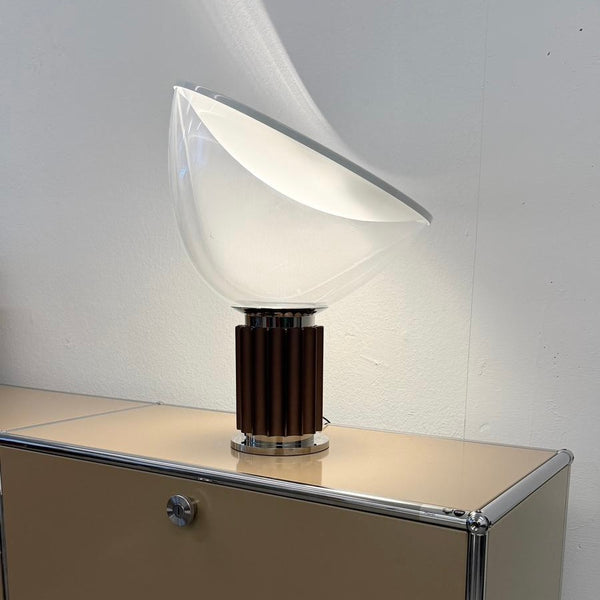 FLOS Taccia Small LED - Tischlampe - Glas/Bronze - Neuwertig!