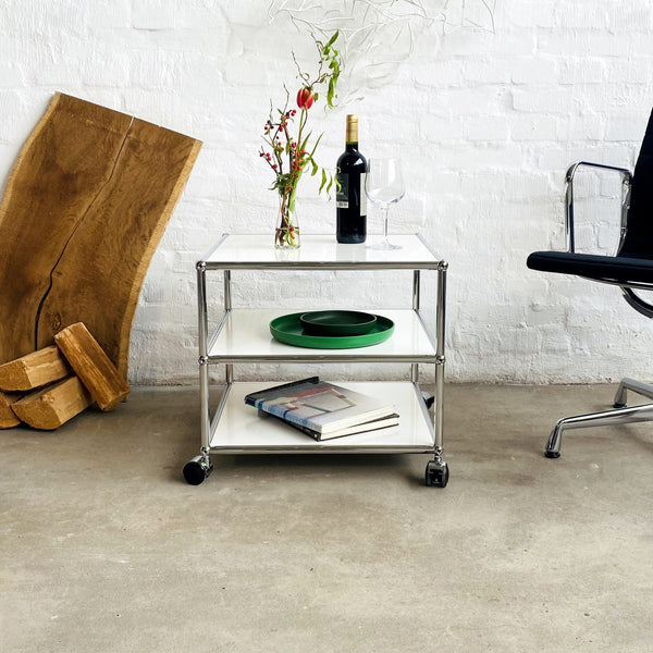 USM Haller Beistelltisch - weiß - 3 Tablare - gebrauchte TOP Qualität