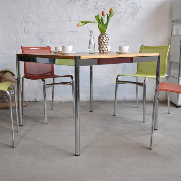 USM Haller - Tisch Eiche massiv - 100 x 100 cm