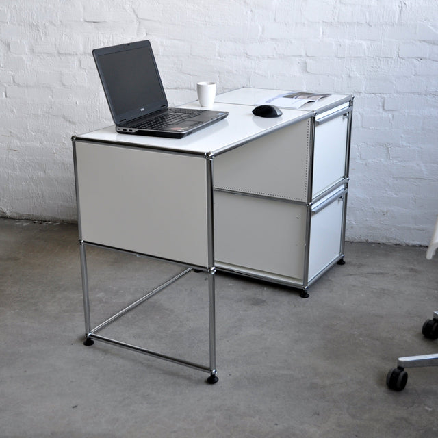 USM Haller Schreibtisch