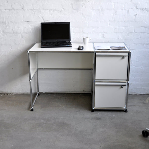 USM Haller Schreibtisch frontal