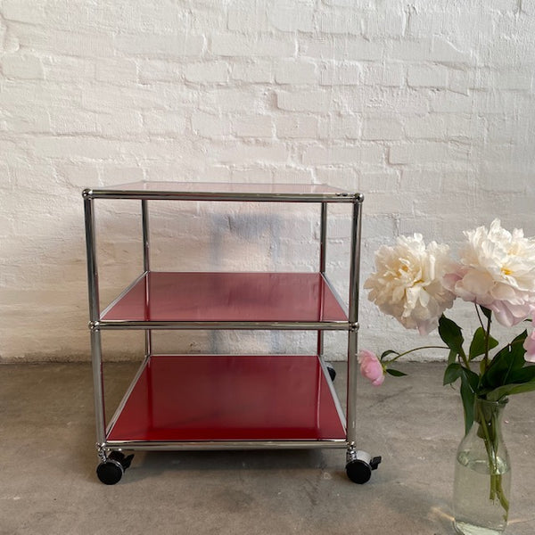 USM Haller - Beistellrollwagen - rot