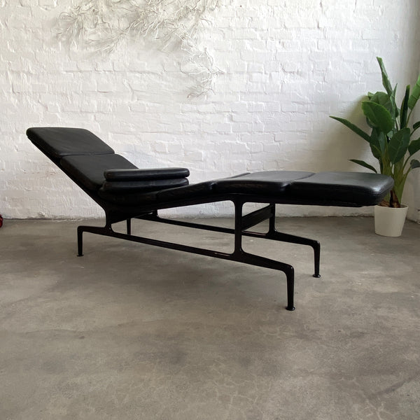 Herman Miller - Liege - Soft Pad Chaise - schwarz