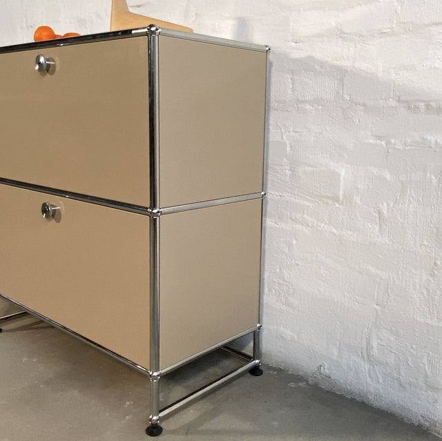 USM Haller - Sideboard 1x2 - 2 Klappen - beige - gebrauchte TOP Qualität