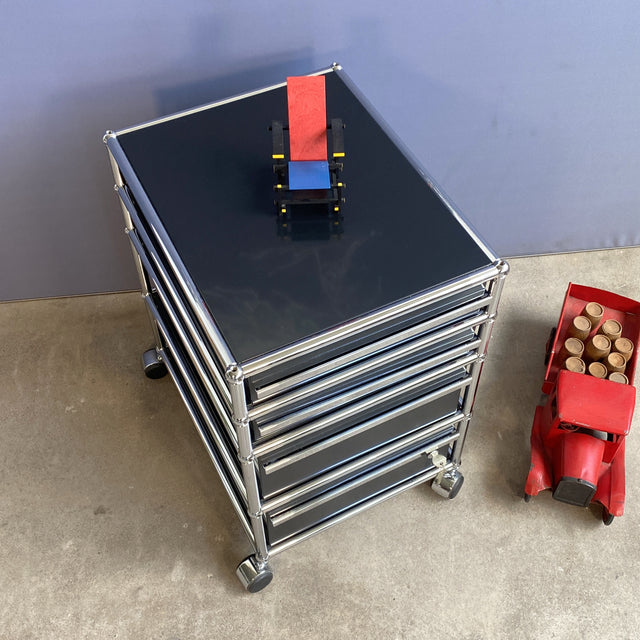 USM Haller - Rollcontainer - schwarz