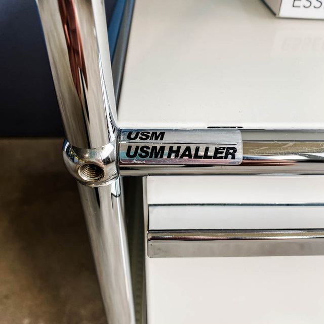 USM Haller - Nachtschränkchen - weiß