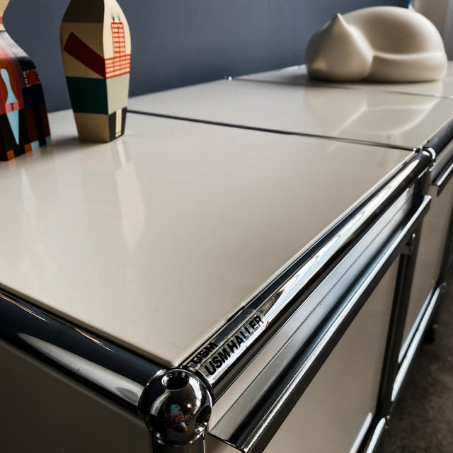 USM Haller - Lowboard - weiß