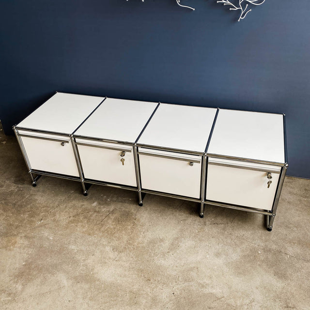 USM Haller - Lowboard - weiß