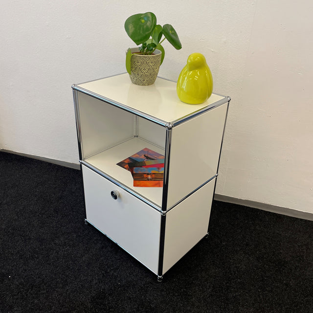 USM Haller Regal - weiß - Klapptür - gebrauchte TOP Qualität