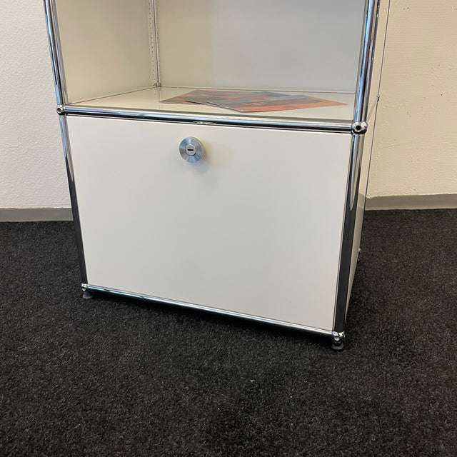 USM Haller Regal - weiß - Klapptür - gebrauchte TOP Qualität