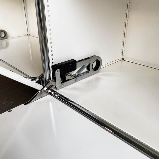 USM Haller - Lowboard - weiß