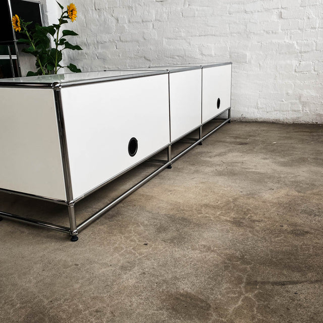 USM Haller - Lowboard - weiß