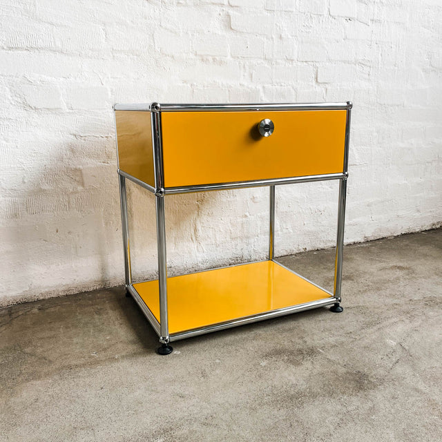 USM Haller Nachtschränkchen - verschiedene Farben