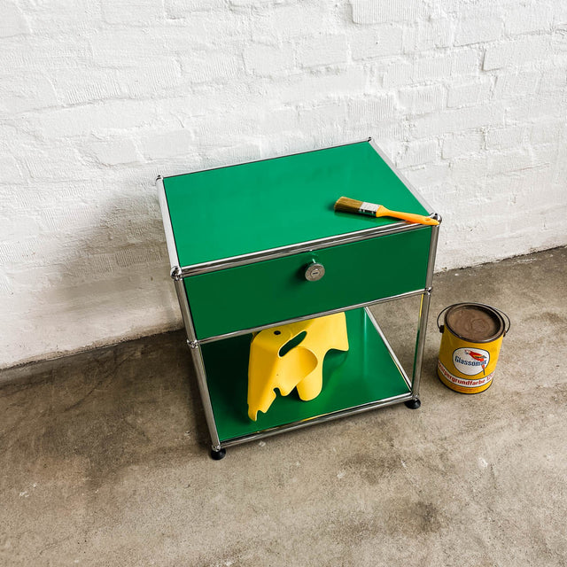 USM Haller Nachtschränkchen - verschiedene Farben