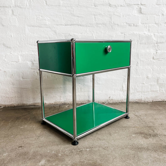 USM Haller Nachtschränkchen - verschiedene Farben