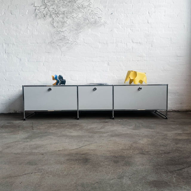 USM Haller - Lowboard - lichtgrau