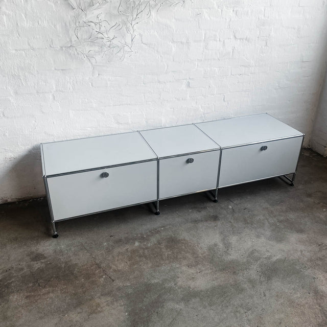 USM Haller - Lowboard - lichtgrau