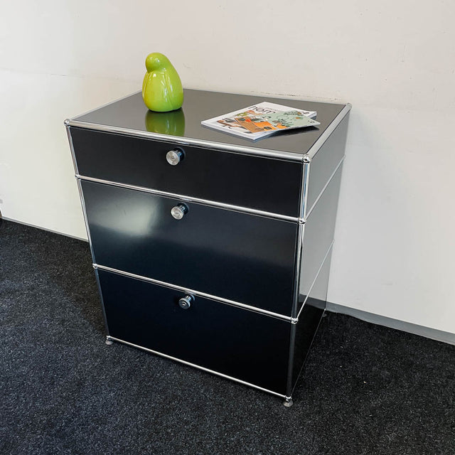 USM Haller - Kommode - schwarz