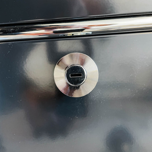 USM Haller - Kommode - schwarz