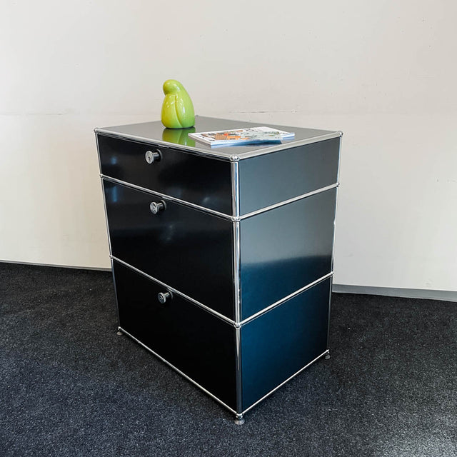 USM Haller - Kommode - schwarz