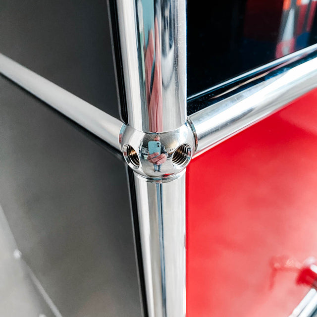 USM Haller - Regal - rot/schwarz