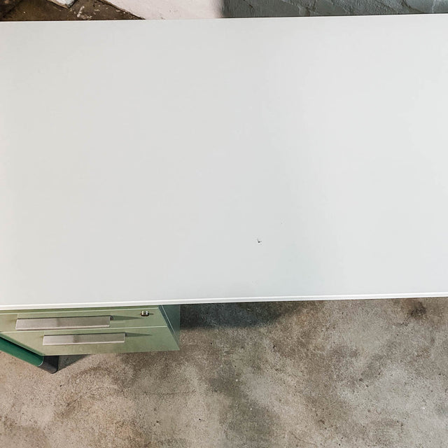 Vitra - Bureau Métallique Raw Edition - grün/weiß