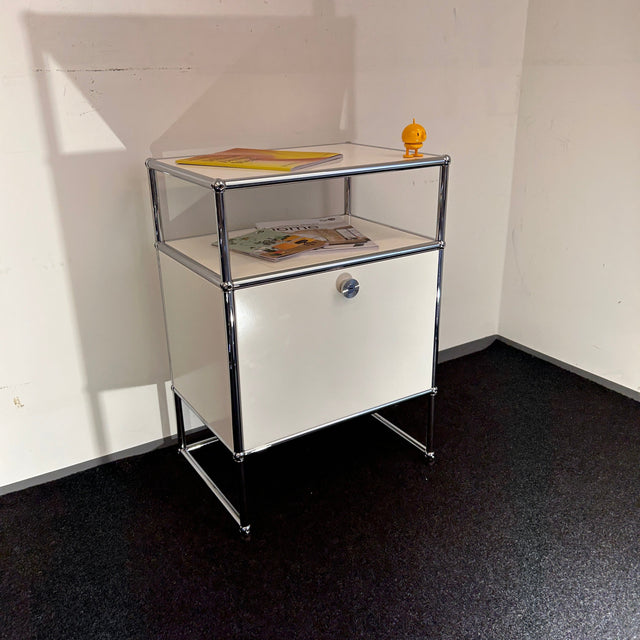 USM Haller - Nachtschränkchen - weiß