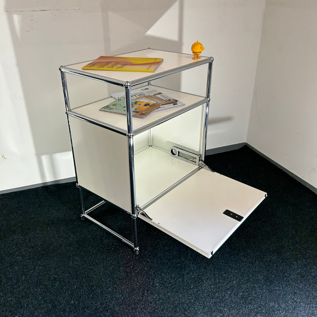 USM Haller - Nachtschränkchen - weiß