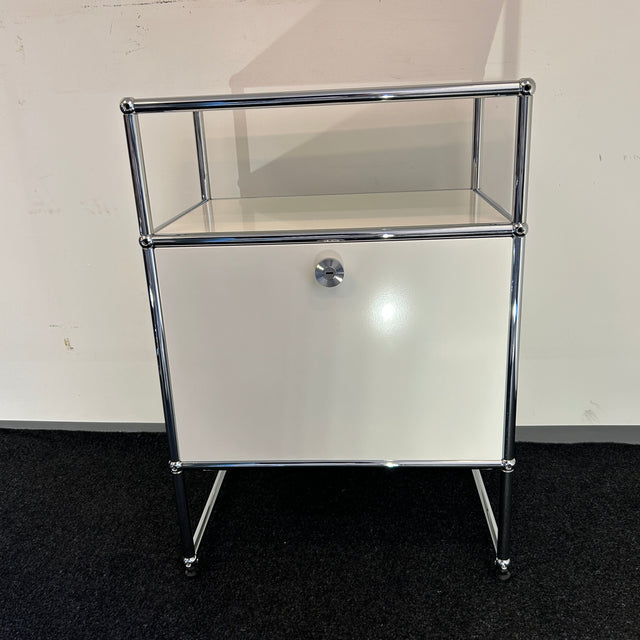 USM Haller - Nachtschränkchen - weiß