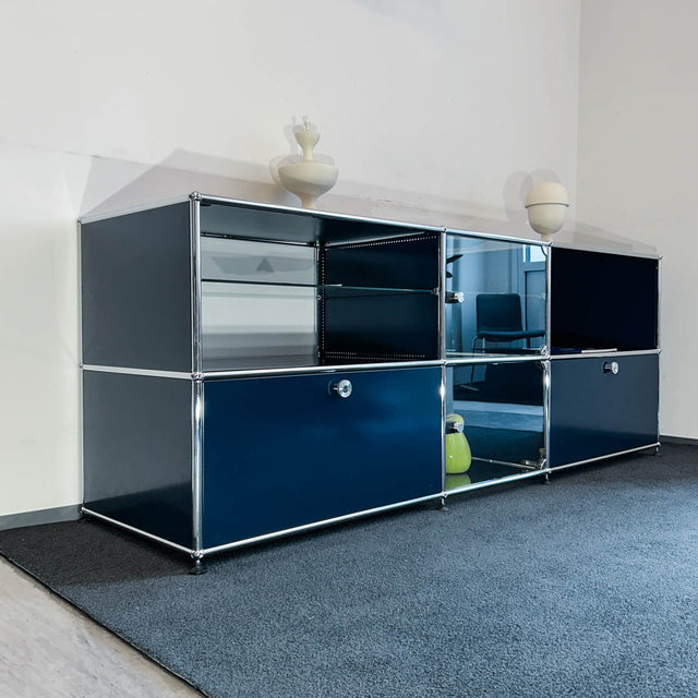 USM Haller - Sideboard/Vitrine - stahlblau