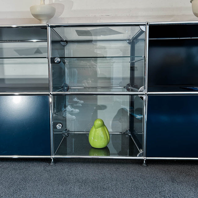 USM Haller - Sideboard/Vitrine - stahlblau