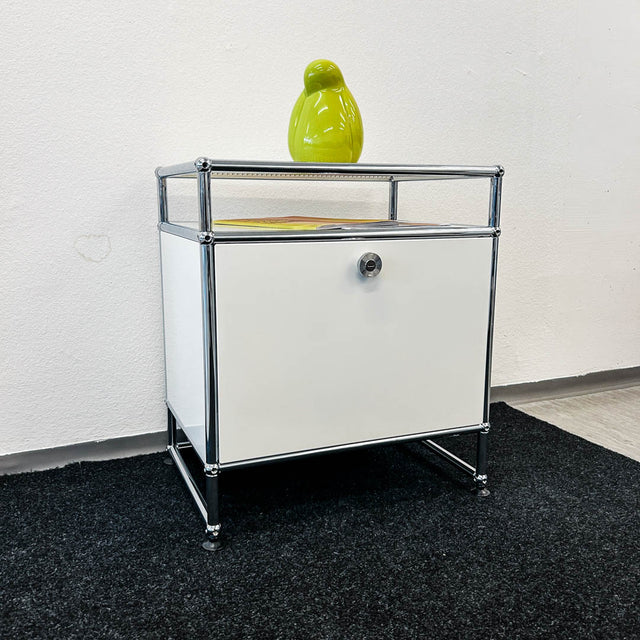 USM Haller - Nachtschränkchen - weiß