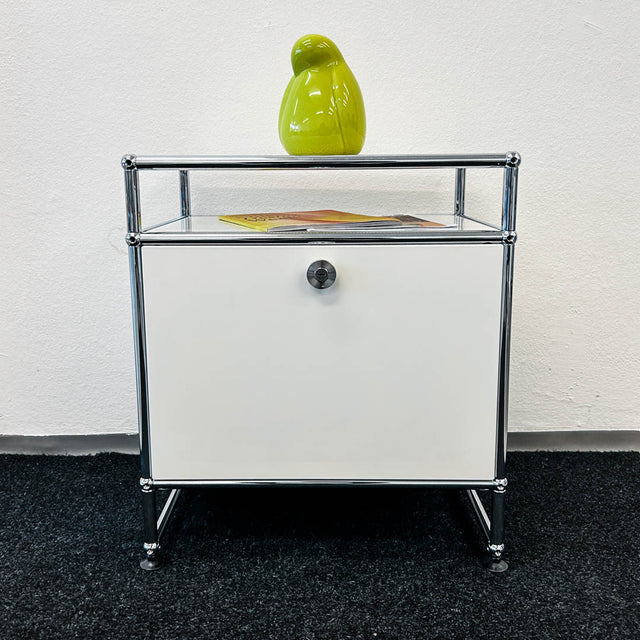 USM Haller - Nachtschränkchen - weiß