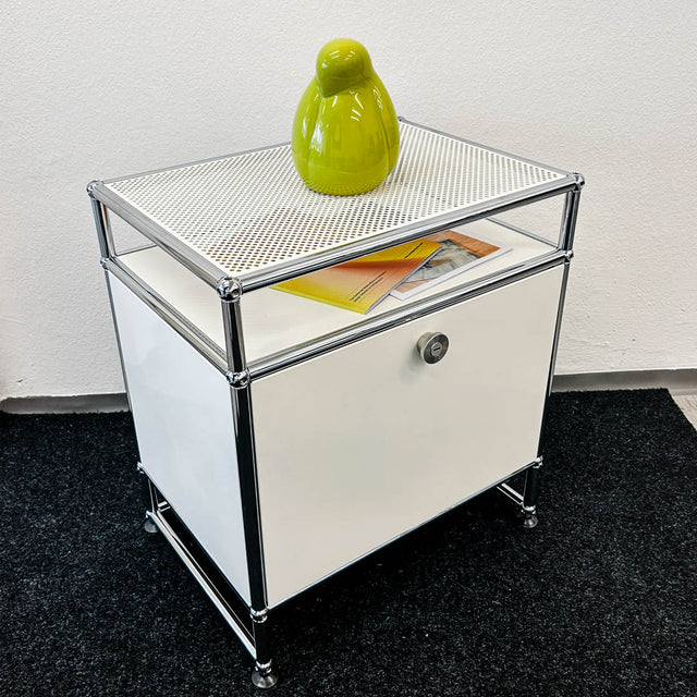 USM Haller - Nachtschränkchen - weiß