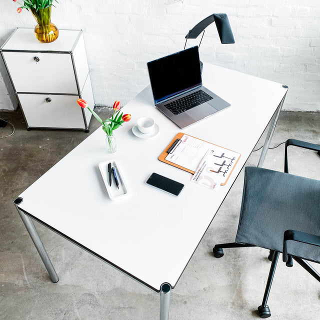 USM Haller - Tisch - perlgrau alumatt - 150 x 75 cm - guter gebrauchter Zustand