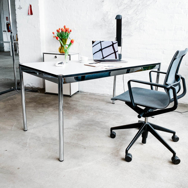 USM Haller - Tisch - perlgrau alumatt - 150 x 75 cm - guter gebrauchter Zustand