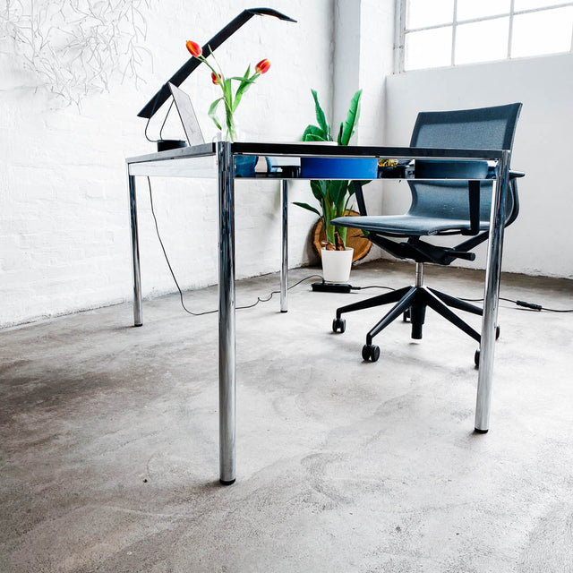 USM Haller - Tisch - perlgrau alumatt - 150 x 75 cm - guter gebrauchter Zustand