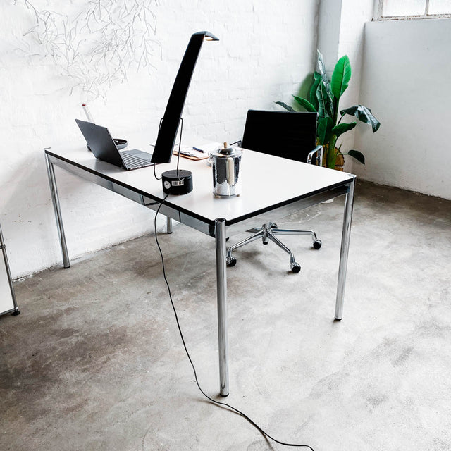 USM Haller - Tisch - perlgrau alumatt - 150 x 80 cm - guter gebrauchter Zustand
