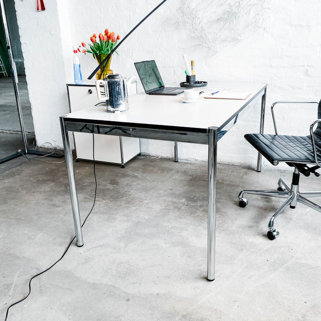 USM Haller - Tisch - perlgrau alumatt - 150 x 80 cm - guter gebrauchter Zustand