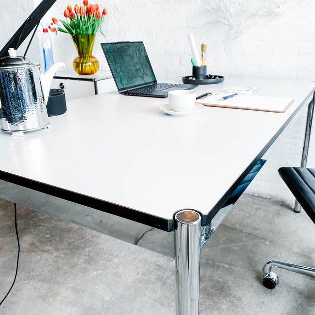 USM Haller - Tisch - perlgrau alumatt - 150 x 80 cm - guter gebrauchter Zustand