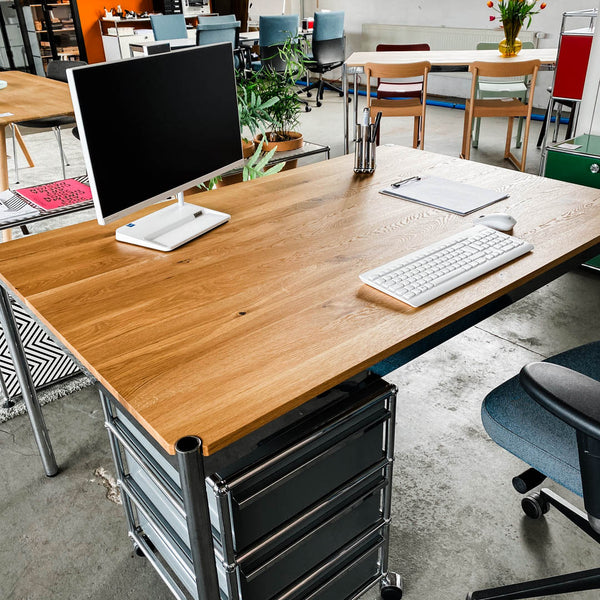 USM Haller - Tisch Eiche massiv - 150 x 100 cm