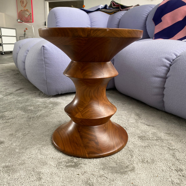 Vitra Stools Modell A - Nussbaum